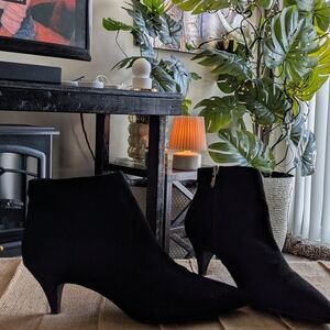 Sam Edelman Elegant Black Ankle Boots